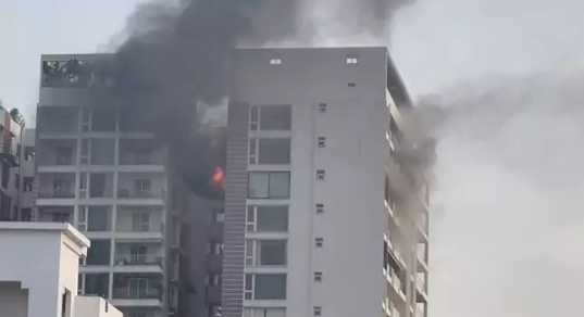 Deccan Alert | Visakhapatnam Apartment Fire on Beach Road Causes Panic, Fire Department Responds