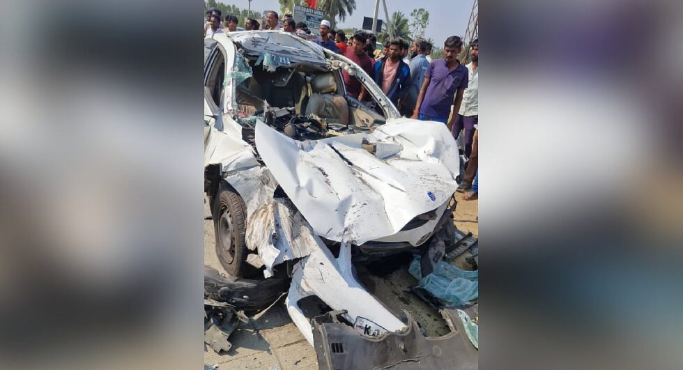 Deccan Alert | Tragedy Strikes Five Devotees En Route to Tirumala Temple in Road Accident
